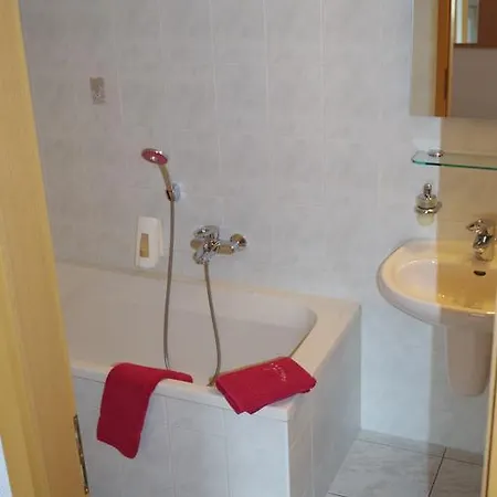 Zum Abschlepphof لبسيا